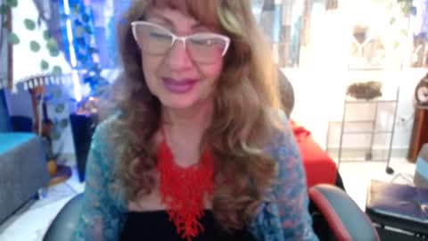 Snapshot of karima_sarabe chatting on 12.24.24 karima_sarabe online show from 12.24.24