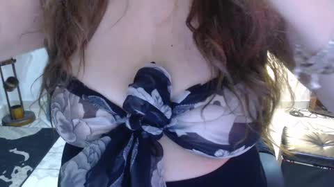 Snapshot of karima_sarabe chatting on 10.01.25 karima_sarabe online show from 10.01.25
