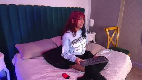 Karina online show from 01.31.25