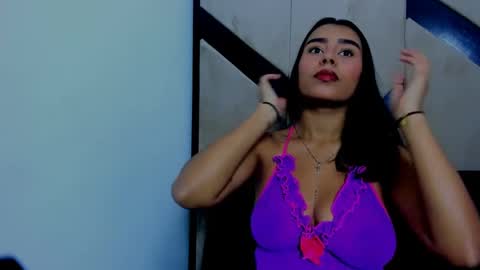 Snapshot of karina_aurora chatting on 02.15.25 karina_aurora online show from 02.15.25