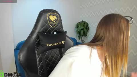 karina_broks online show from 11.25.25