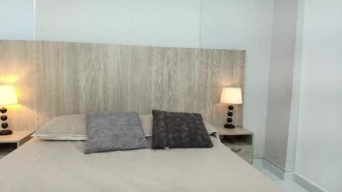 Karina Calderon online show from 04.13.26