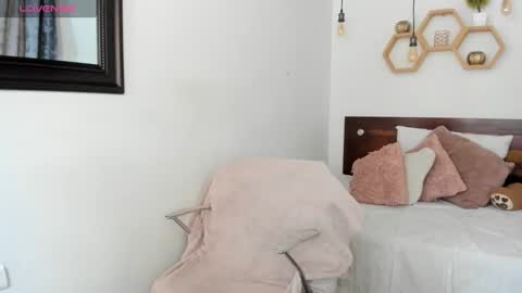 Karina online show from 02.20.25