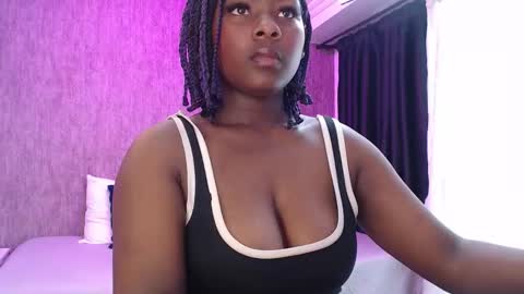 Snapshot of karinaflowers_ chatting on 03.05.26 Im Karina online show from 03.05.26