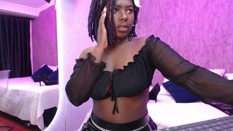 Snapshot of karinaflowers_ chatting on 04.08.26 Im Karina online show from 04.08.26