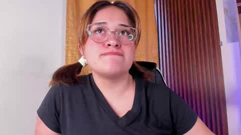 karinasanchezz online show from 09.23.25