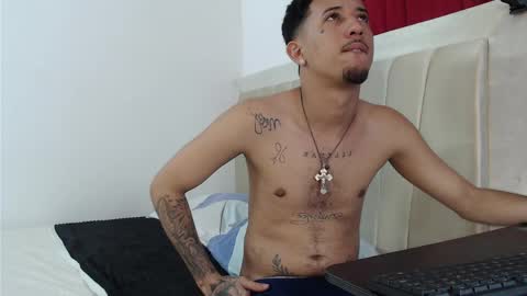 Snapshot of karl_kalvin chatting on 05.21.26 KARLA Y KALVIN online show from 05.21.26