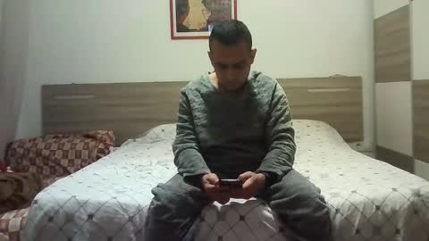 Snapshot of karla3052 chatting on 03.01.25 Cremosito online show from 03.01.25