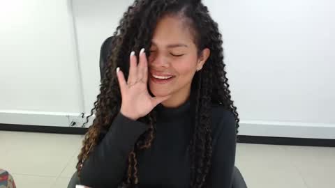 Snapshot of karla_cg chatting on 02.12.25 karla_cg online show from 02.12.25
