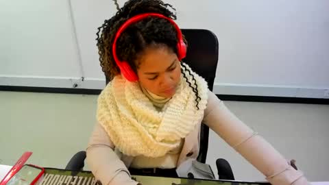 Snapshot of karla_cg chatting on 03.07.25 karla_cg online show from 03.07.25