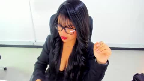 Snapshot of karla_cg chatting on 10.02.25 karla_cg online show from 10.02.25