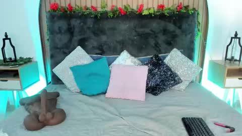 Karla Gonzaless online show from 02.05.26