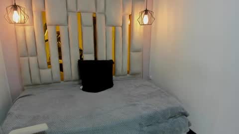 Snapshot of karla_hernandez chatting on 01.24.25 Karla online show from 01.24.25