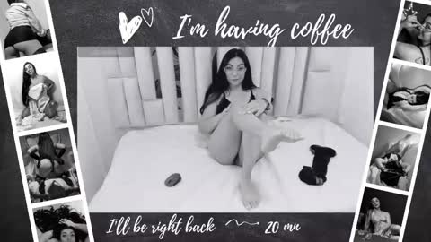 Snapshot of karla_hernandez chatting on 10.06.25 Karla online show from 10.06.25