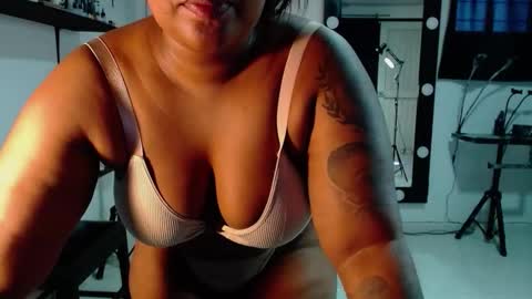 karlaluann online show from 10.31.25