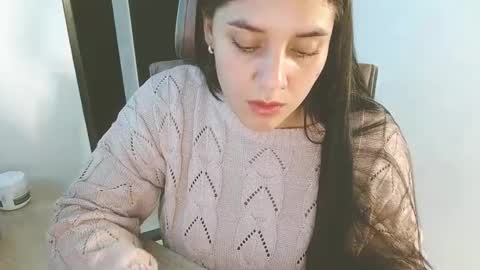 Snapshot of karlie_kloy chatting on 09.17.25 kloy online show from 09.17.25