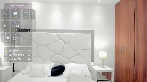 karliie kloss   online show from 03.01.26