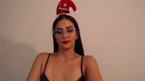 Snapshot of karlota_hank chatting on 12.24.24 Karlis online show from 12.24.24