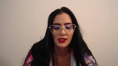 Snapshot of karlota_hank chatting on 01.18.25 Karlis online show from 01.18.25