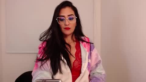 Snapshot of karlota_hank chatting on 01.29.25 Karlis online show from 01.29.25