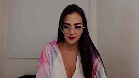 Snapshot of karlota_hank chatting on 02.25.25 Karlis online show from 02.25.25