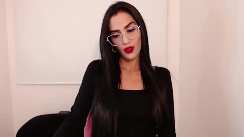 Snapshot of karlota_hank chatting on 03.12.25 Karlis online show from 03.12.25