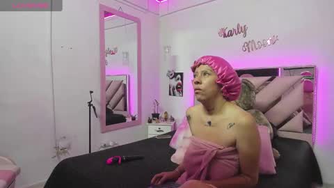 Karly Moonns online show from 09.13.25