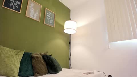 Karlye online show from 09.12.25