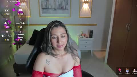 karlyy_ online show from 12.04.25