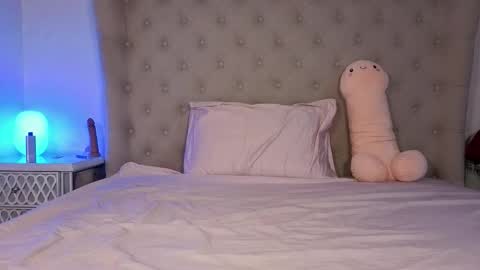 Snapshot of karmarosexx chatting on 11.02.25 KarmaRosexx online show from 11.02.25