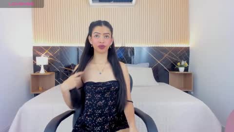 karol_cortes online show from 12.16.25