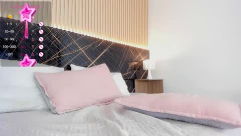 karol_cortes online show from 02.12.26