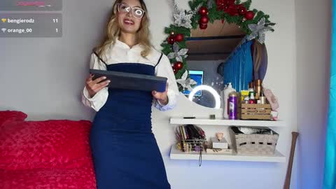 karol_goode online show from 12.14.24