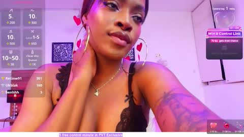 Snapshot of karol_scott1 chatting on 03.12.25 KAROL SCOTT online show from 03.12.25