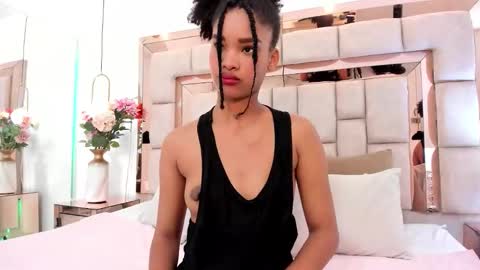 Snapshot of karolebonyy chatting on 11.15.25 Karol online show from 11.15.25