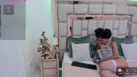 Snapshot of karolebonyy chatting on 12.14.25 Karol online show from 12.14.25