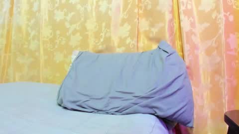 Karolinstagram.karoli sanz online show from 03.06.25