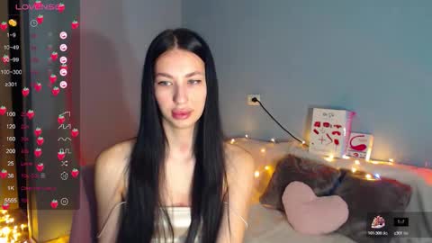 Kira online show from 11.21.25