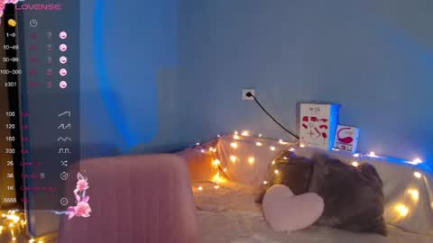 Kira online show from 03.31.26