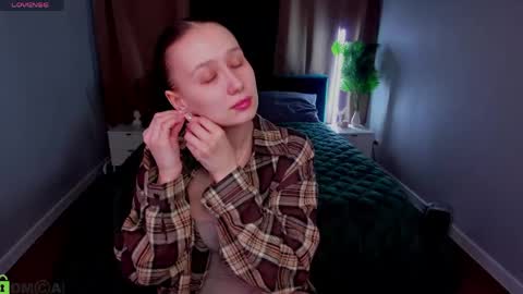 Karolina online show from 04.13.26