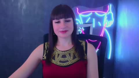 Caroline online show from 12.05.24