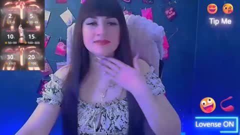 Caroline online show from 04.22.26