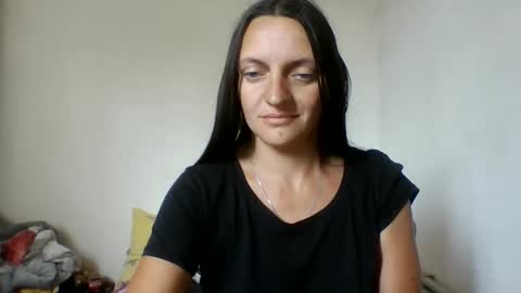 Snapshot of karolinacel chatting on 09.09.25 karolinacel online show from 09.09.25
