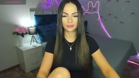 Karolina online show from 05.20.26