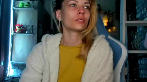 karoline121 online show from 03.18.26