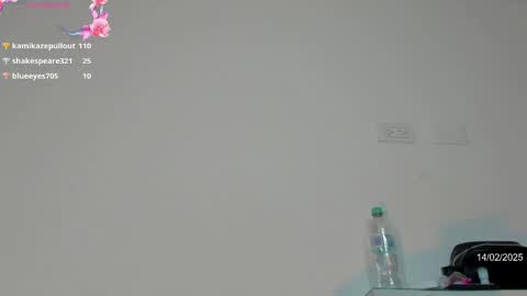 Snapshot of karoline_marin chatting on 02.14.25 Karoline online show from 02.14.25