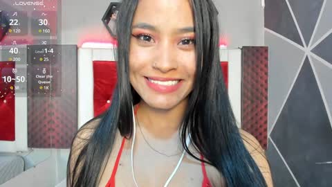 Snapshot of karoll014 chatting on 01.17.25 Karol online show from 01.17.25