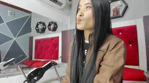 Snapshot of karoll014 chatting on 03.03.25 Karol online show from 03.03.25