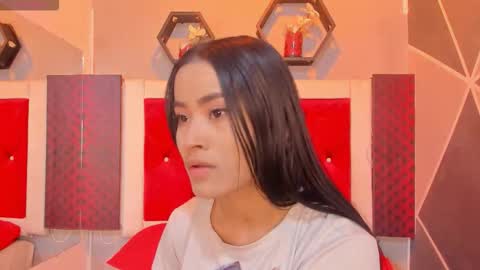 Snapshot of karoll014 chatting on 10.24.25 Karol online show from 10.24.25