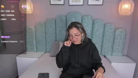 Snapshot of karoll_santos chatting on 01.22.25 Karol Santos online show from 01.22.25